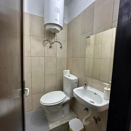 아파트 Vivienda En De 4 *